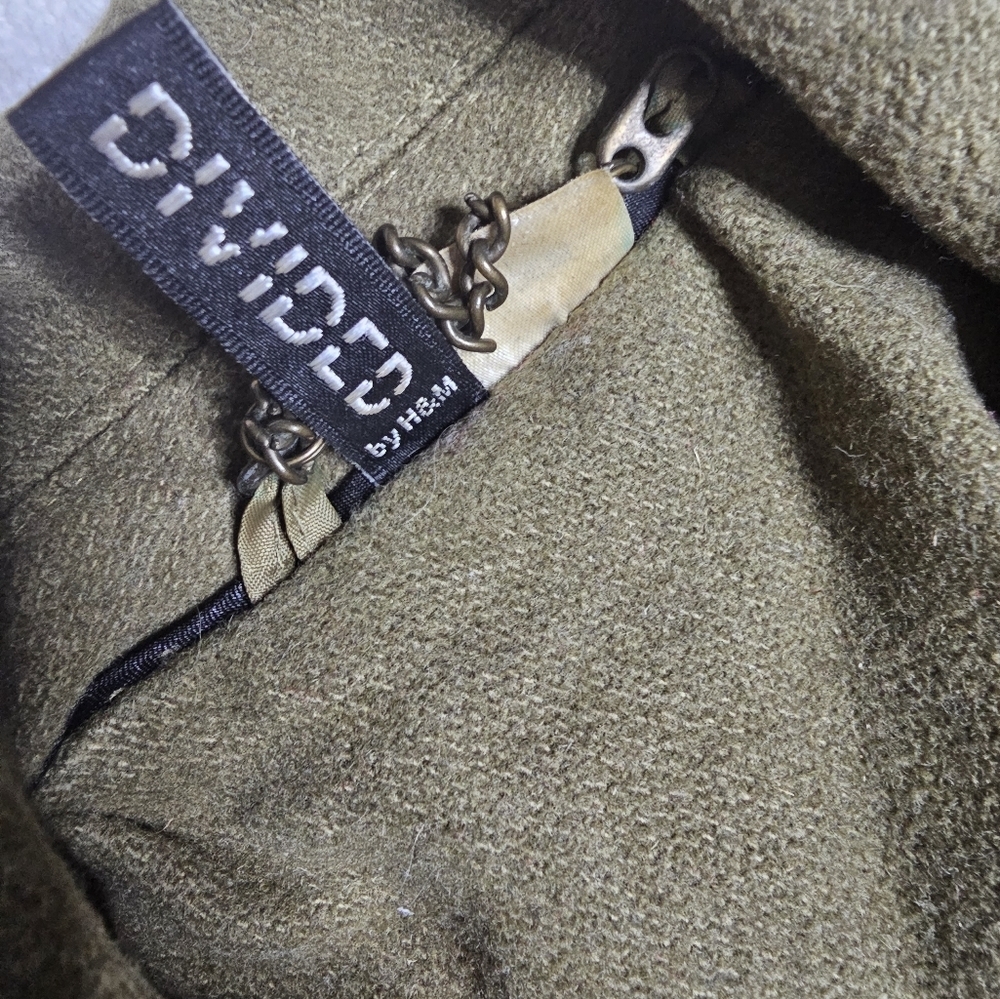 H&M DIVIDED jacket. 4 - Picture 6 of 6